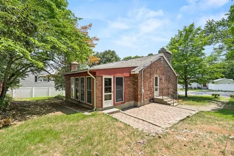 $1,099,000 | 257 Cross Street, Winchester, MA 01890