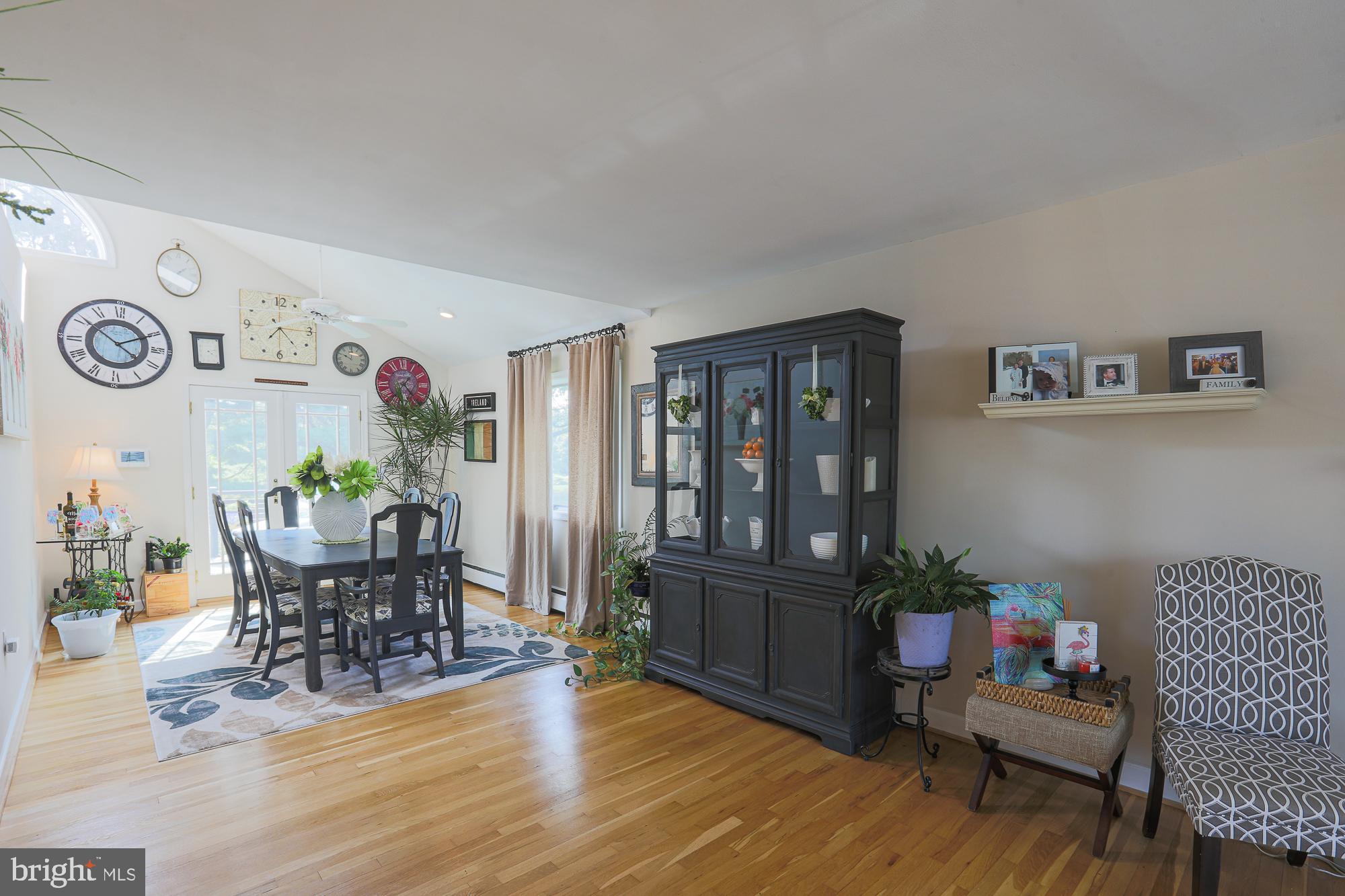923 Starbit Road Baltimore, MD 21286 - Photo 11 of 70 Gallery Image 11