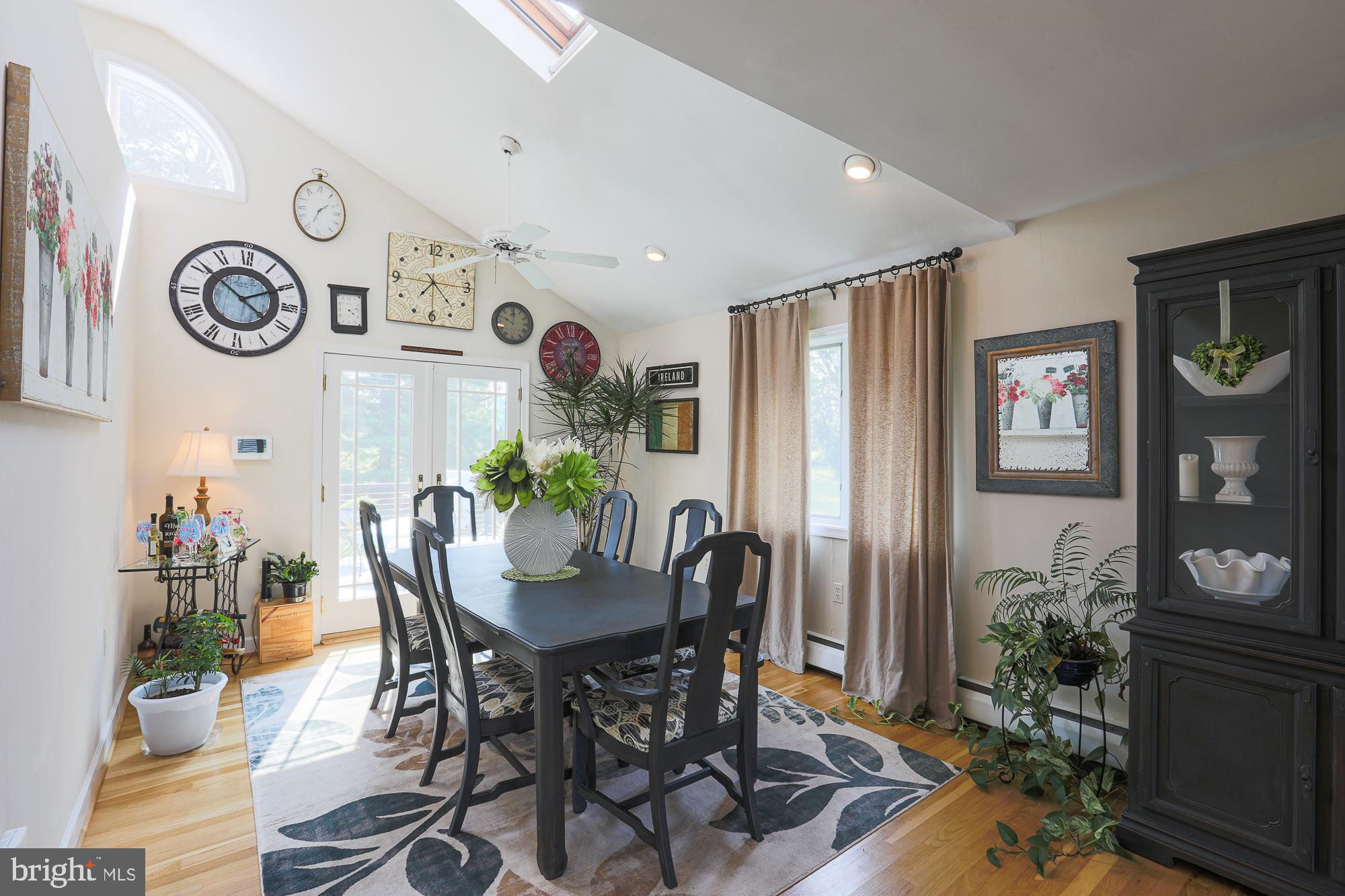 923 Starbit Road Baltimore, MD 21286 - Photo 13 of 70 Gallery Image 13