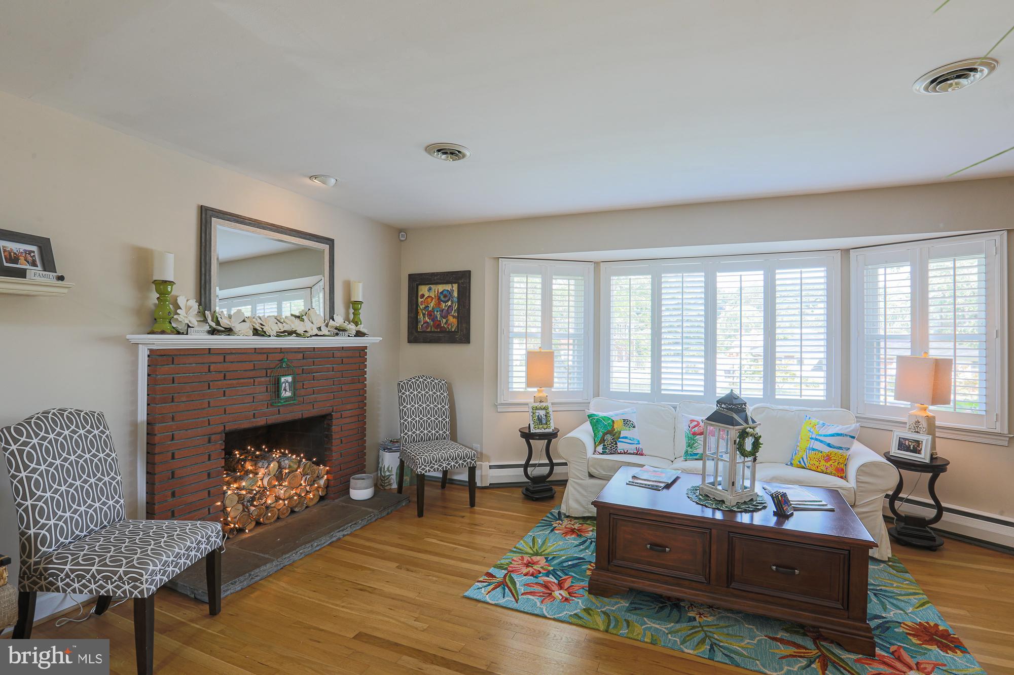 923 Starbit Road Baltimore, MD 21286 - Photo 7 of 70 Gallery Image 7