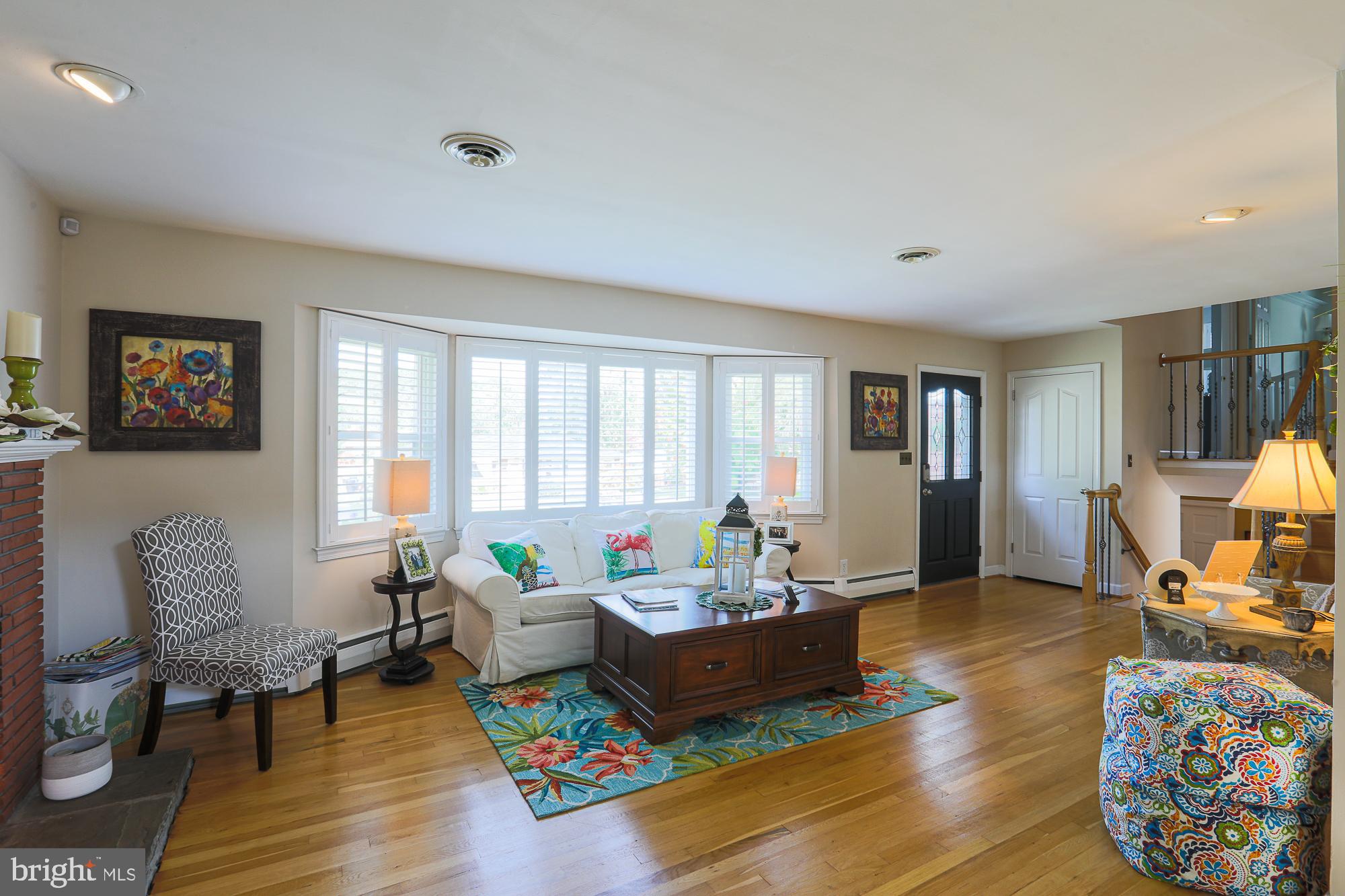 923 Starbit Road Baltimore, MD 21286 - Photo 8 of 70 Gallery Image 8