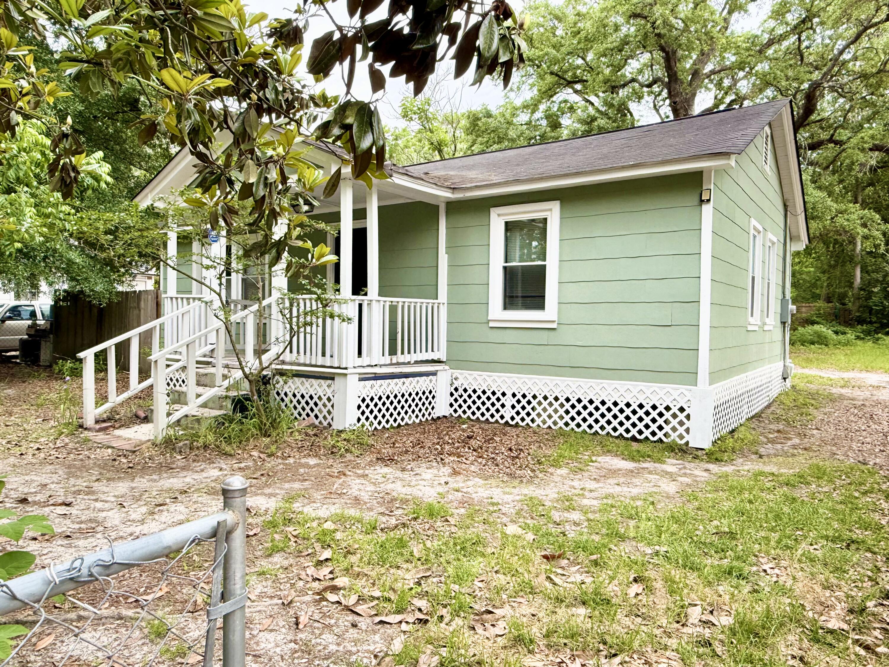 307 Mill Street Walterboro, SC 29488 - Photo 2 of 16 side