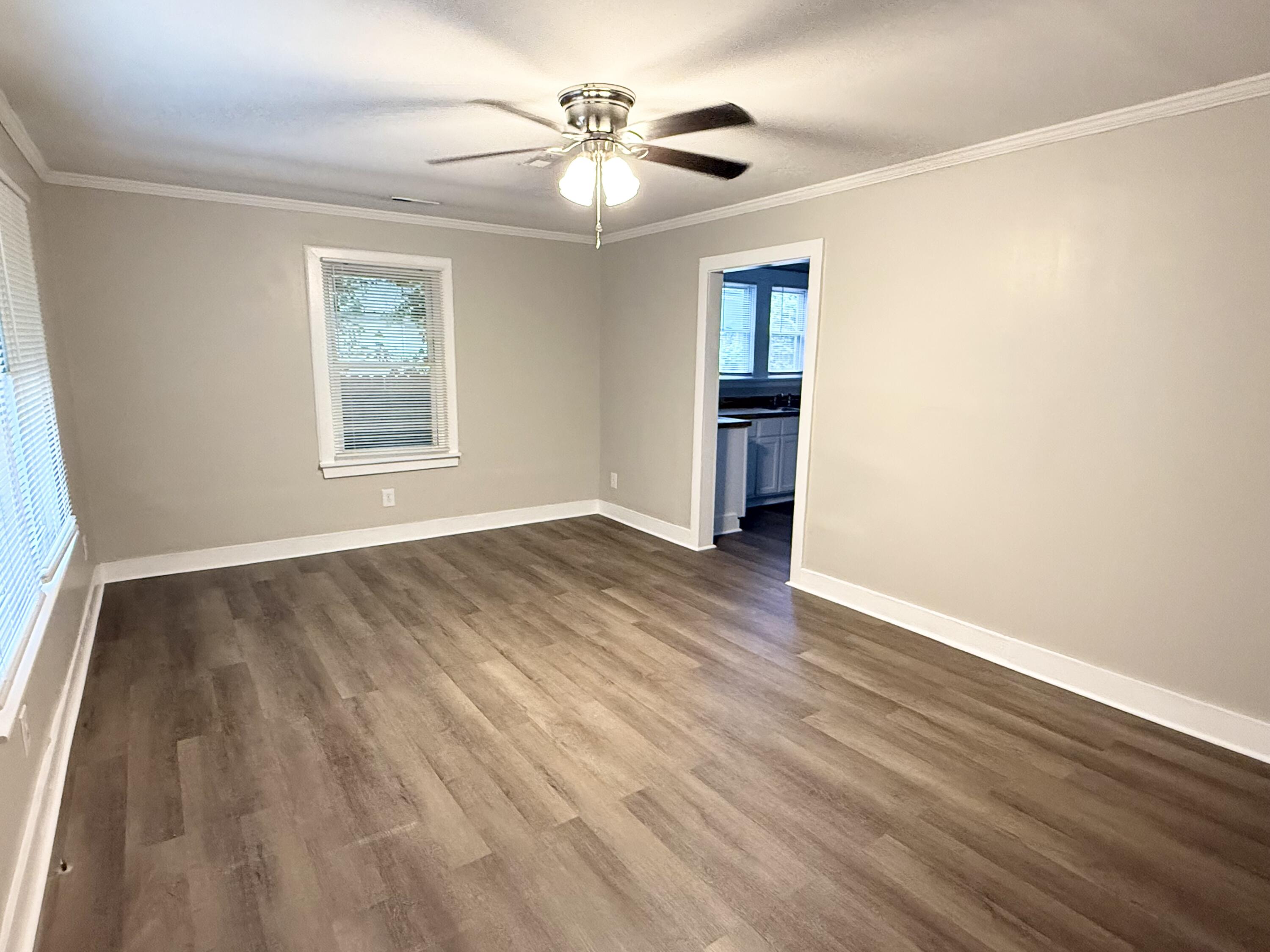 307 Mill Street Walterboro, SC 29488 - Photo 6 of 16 living room