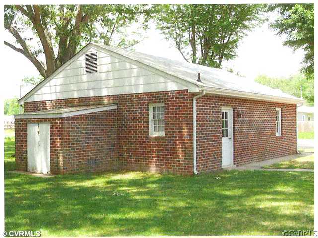 7948 Woodbrook Road Quinton, VA 23141 - Photo 10 of 10 Parking Lot/Garage - Rear View of Garage with Extr
