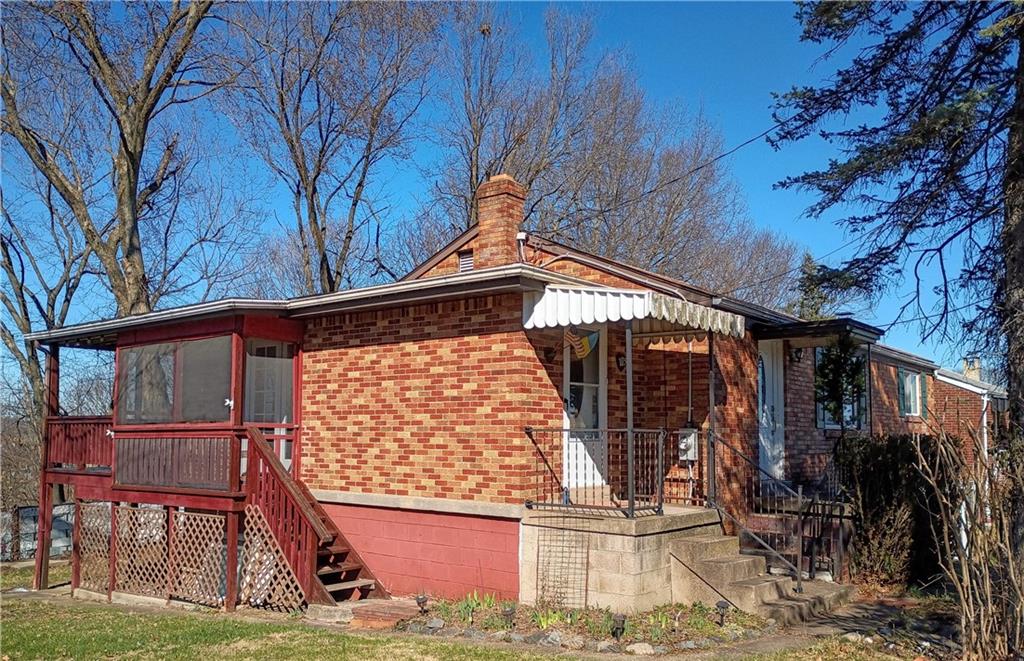 1115 Cascade Drive Homestead, PA 15120 - Photo 2 of 31 a view of a building