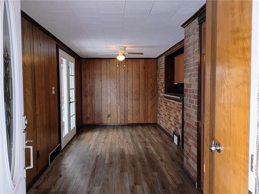 1115 Cascade Drive Homestead, PA 15120 - Photo 6 of 31 a view of entryway with wooden floor
