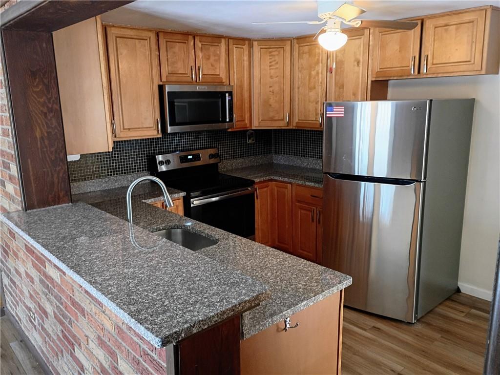 1115 Cascade Drive Homestead, PA 15120 - Photo 9 of 32