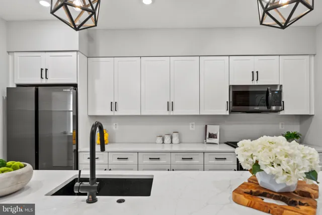 $615,000 | 26 Todd Place Northeast, Unit 1, Washington, DC 20002