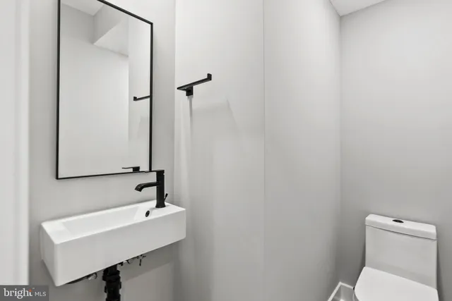 $615,000 | 26 Todd Place Northeast, Unit 1, Washington, DC 20002