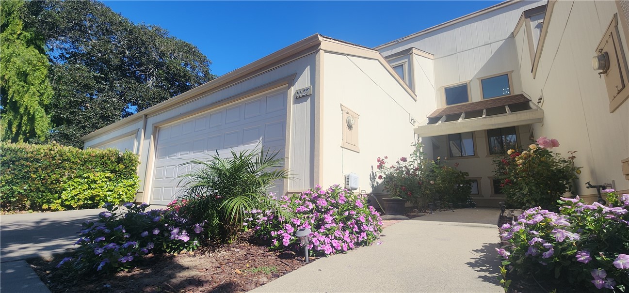 1127 Bell Avenue Lompoc, CA 93436 - Photo 2 of 34