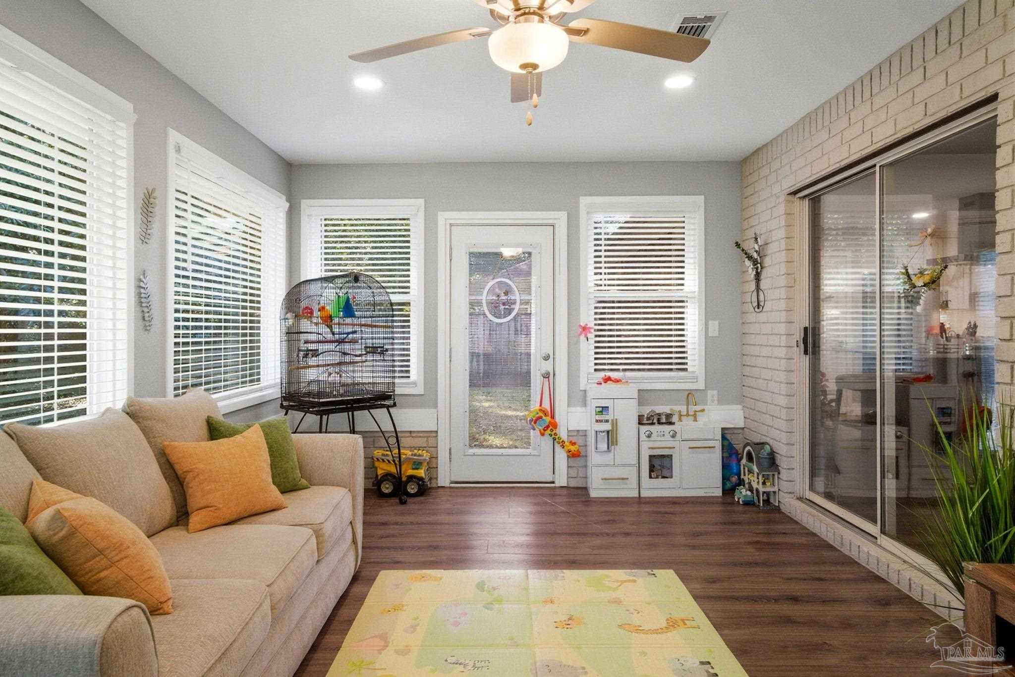 908 Valley Ridge Drive Pensacola, FL 32514 - Photo 34 of 37