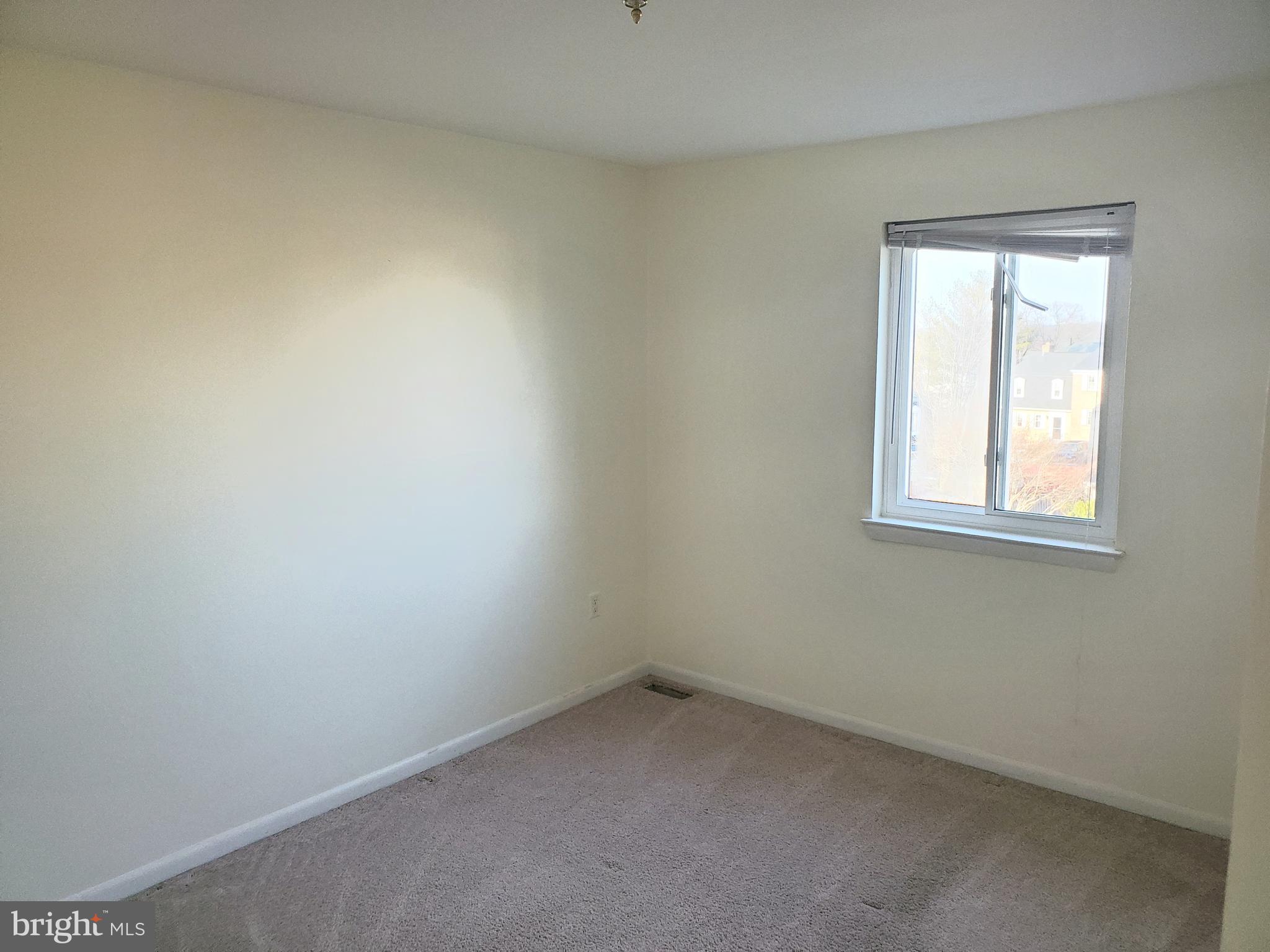 7416 Pohick Road Lorton, VA 22079 - Photo 15 of 27 Gallery Image 15