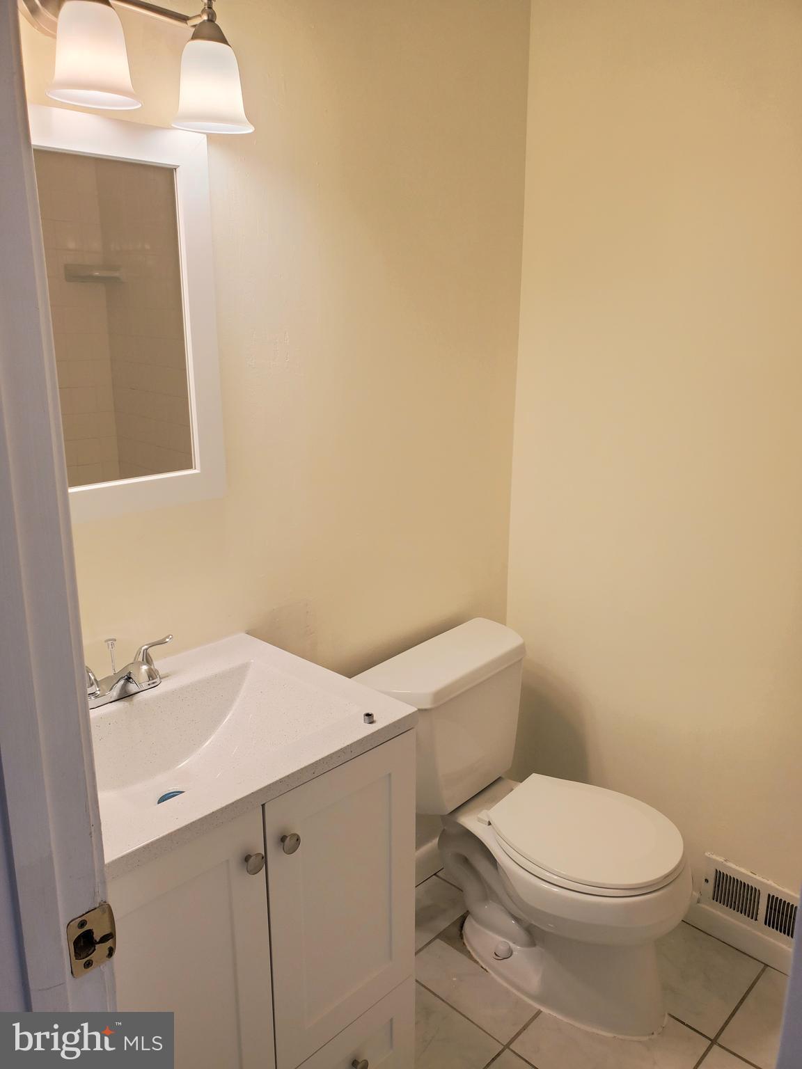 7416 Pohick Road Lorton, VA 22079 - Photo 17 of 27 Gallery Image 17