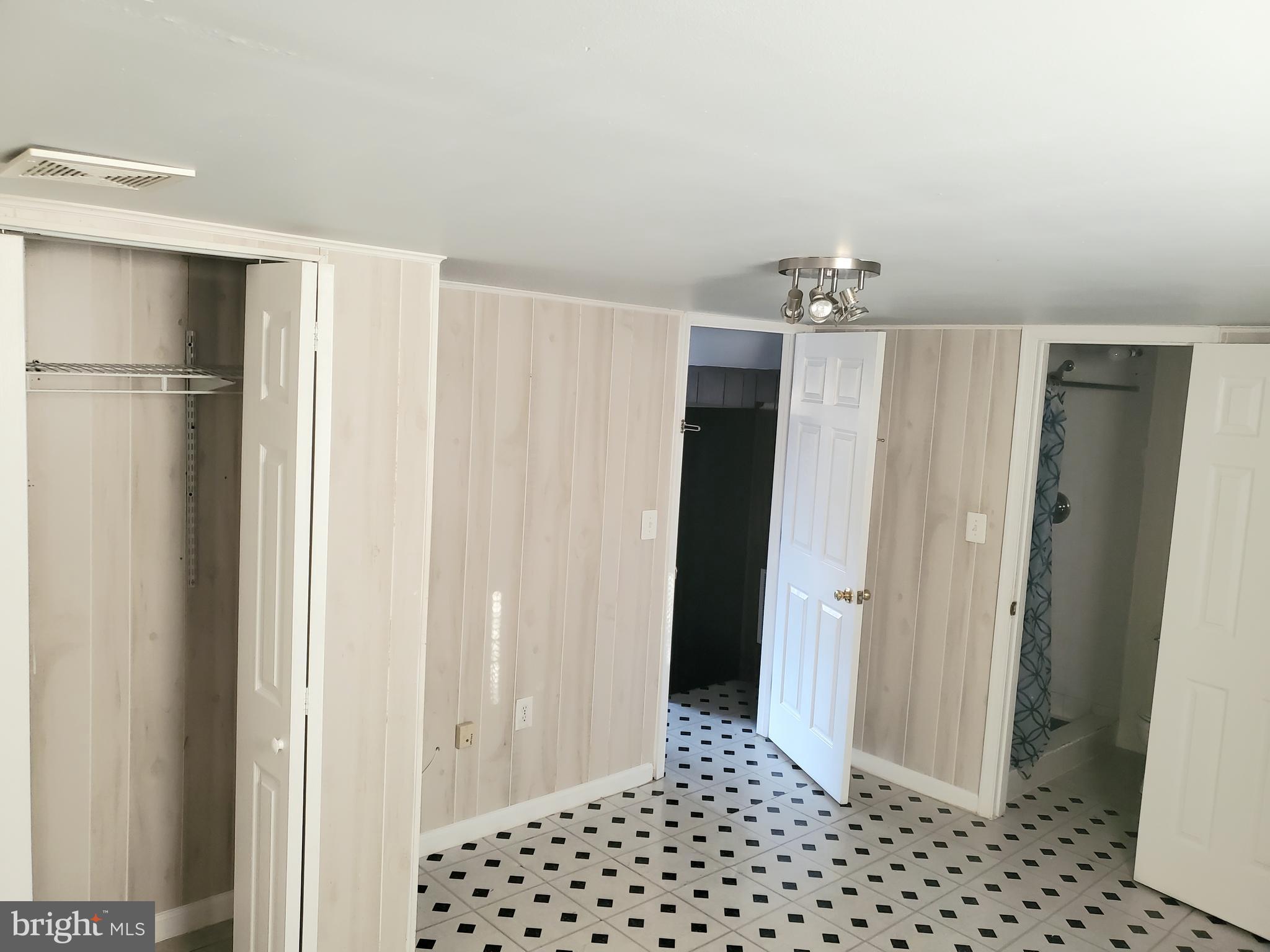 7416 Pohick Road Lorton, VA 22079 - Photo 21 of 27 Gallery Image 21