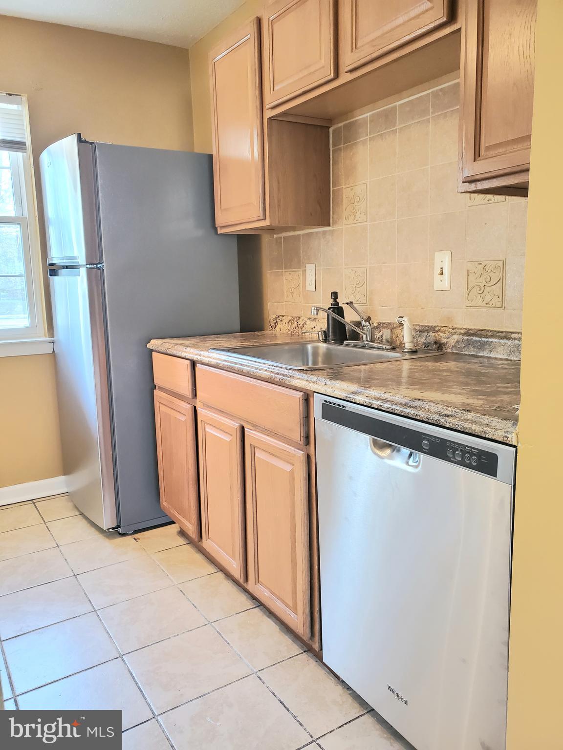 7416 Pohick Road Lorton, VA 22079 - Photo 8 of 27 Gallery Image 8