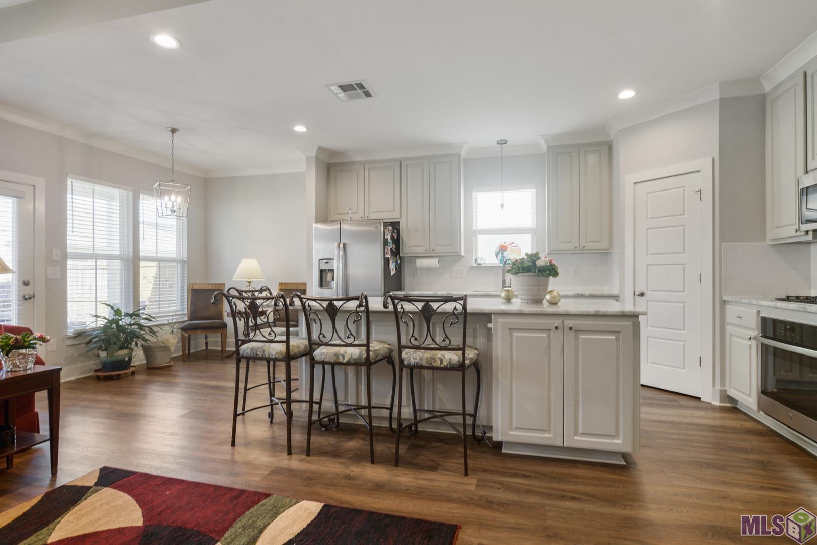 9016 Stonecroft Avenue Baton Rouge, LA 70810 - Photo 4 of 11