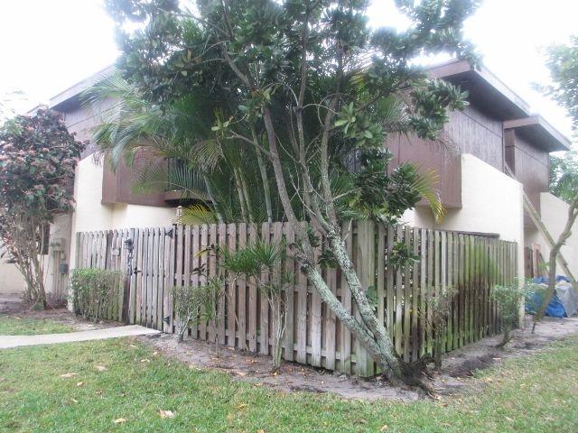 2814 Kirk Road Lake Worth, FL 33461 - Photo 3 of 15 3