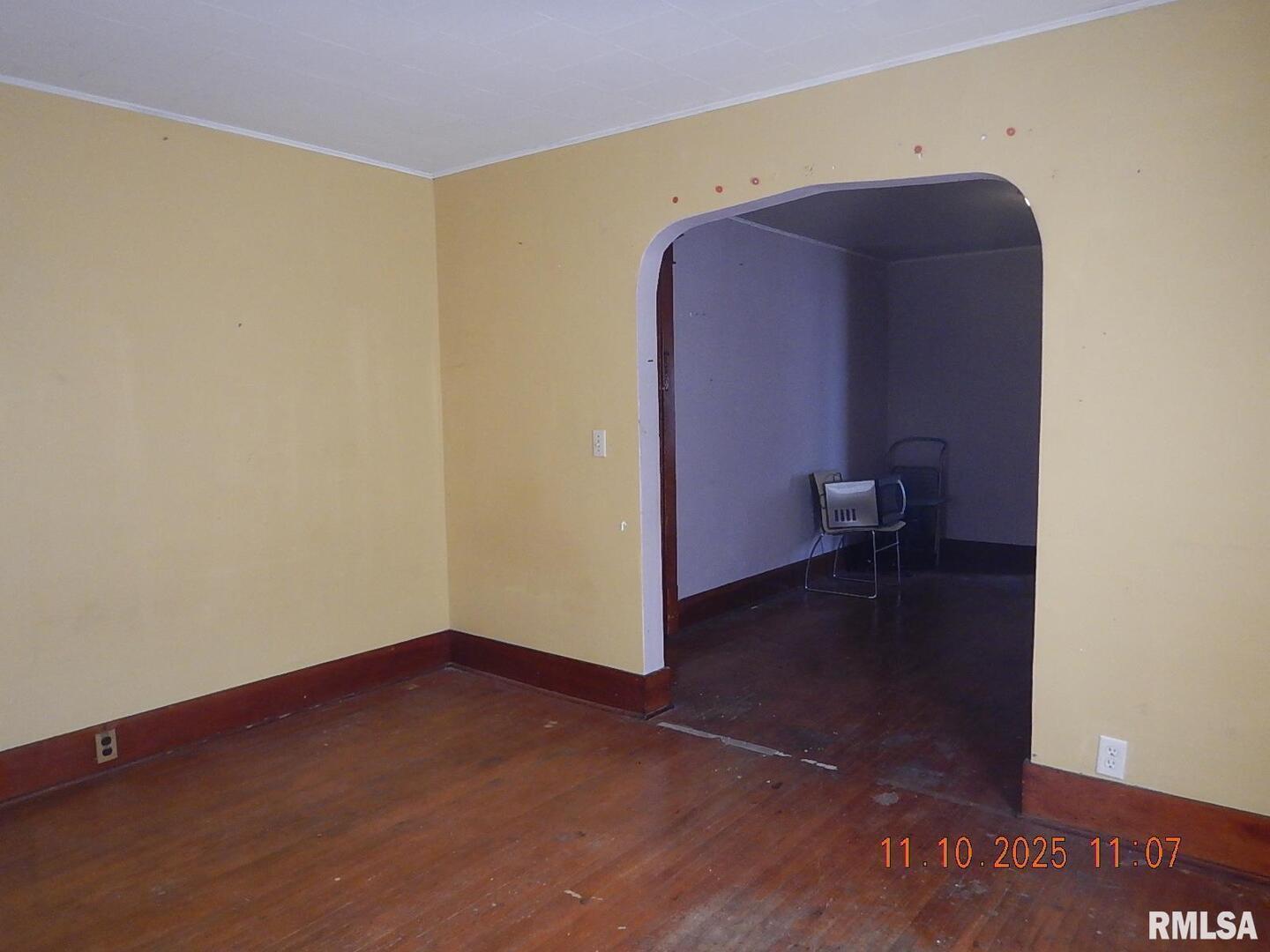 702 Elliott Street, Unit 1 Kewanee, IL 61443 - Photo 14 of 19 a view of a room