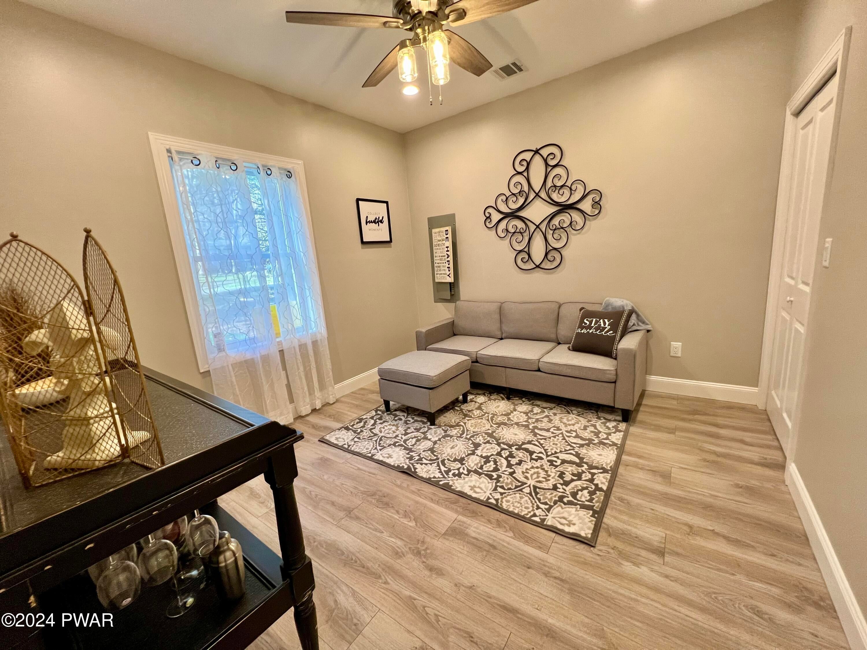 194 Aspen Road Dingmans Ferry, PA 18328 - Photo 14 of 29 fam