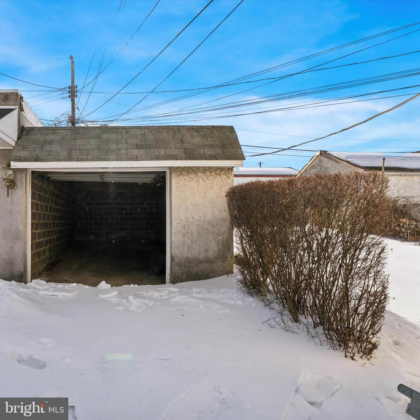 928 Fox Chase Road Jenkintown, PA 19046 - Photo 27 of 31 a view of a garage