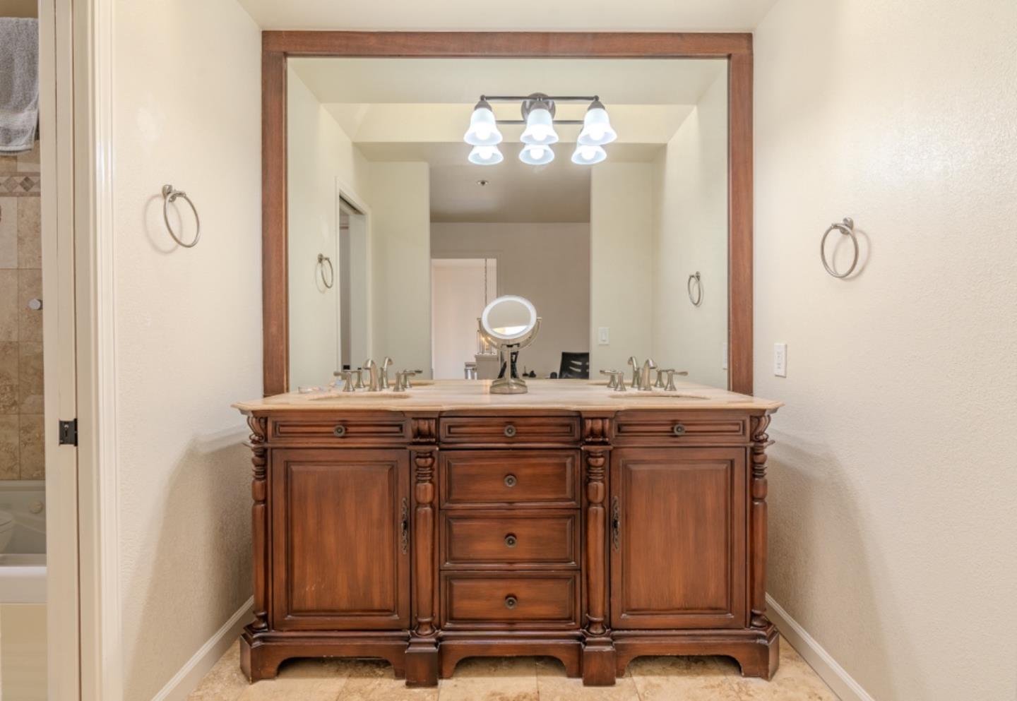 209 Clifton Road Pacifica, CA 94044 - Photo 23 of 31 a view of front door with mirror