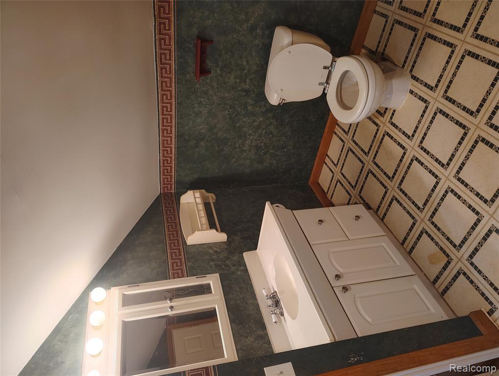 53540 West 12 Mile Road New Hudson, MI 48165 - Photo 9 of 11