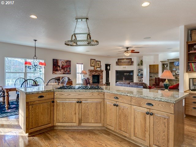 6107 Northwest 202nd Circle Ridgefield, WA 98642 - Photo 19 of 32 Gallery Image 19