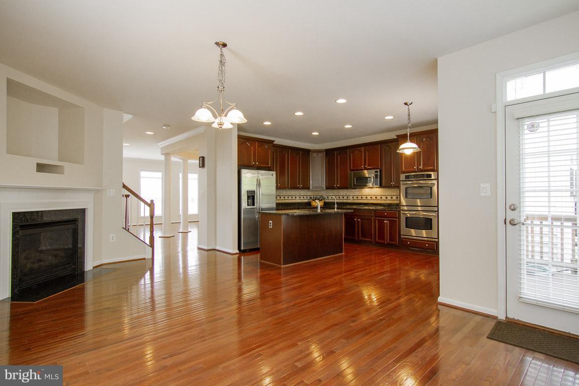 9172 Furey Road Lorton, VA 22079 - Photo 8 of 28 Family Room