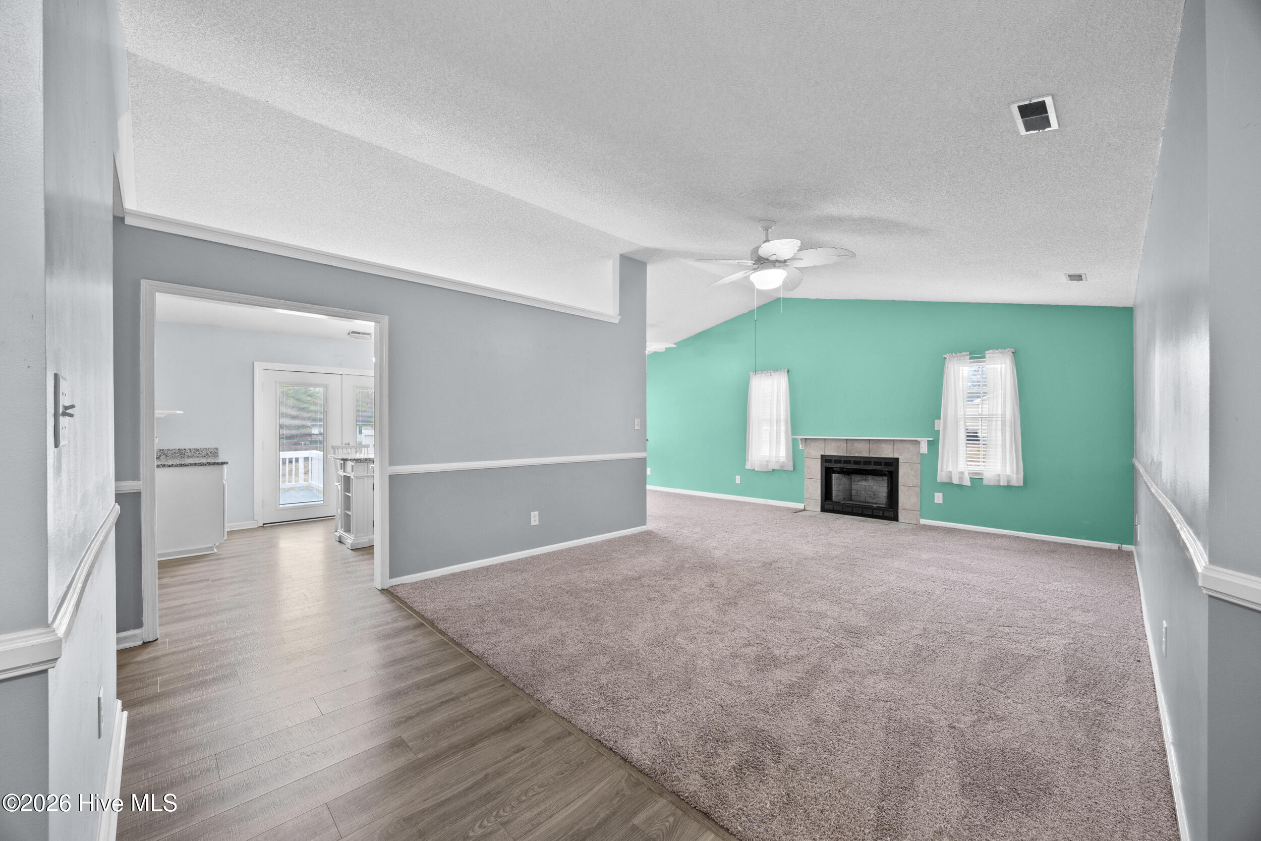 130 Fodder Drive Hubert, NC 28539 - Photo 5 of 25 9_big room