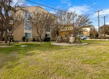 $1,598 | 8810 Tallwood Drive, Unit 82, Austin, TX 78759