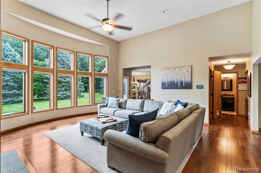 6541 East Ridge Court Brighton, MI 48116 - Photo 9 of 50