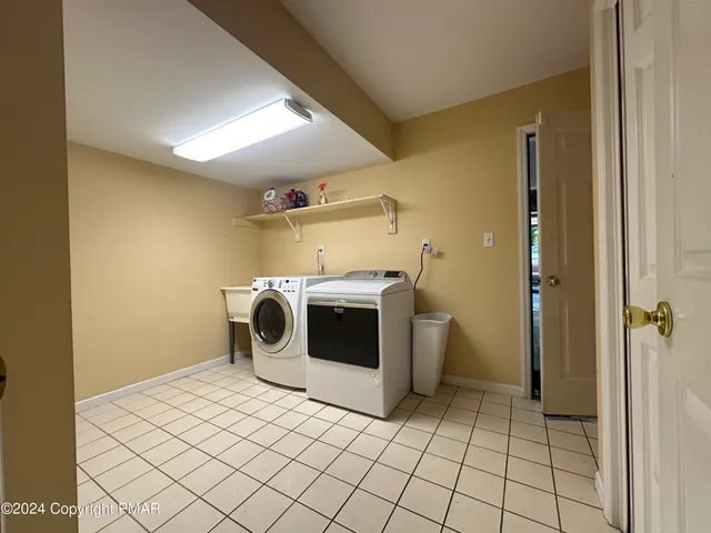 $2,900 | 1055 Skyview Drive, East Stroudsburg, PA 18302