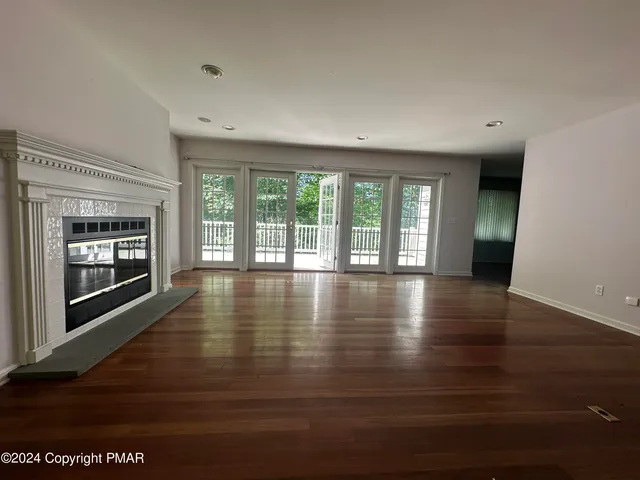 $2,900 | 1055 Skyview Drive, East Stroudsburg, PA 18302