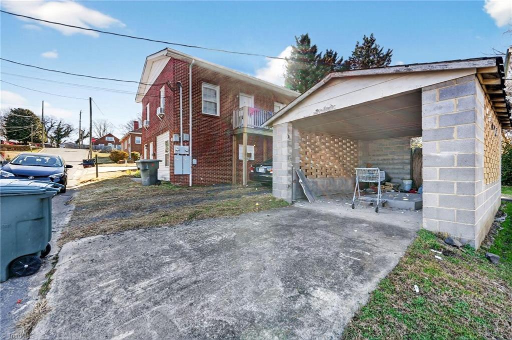 206 May Street Eden, NC 27288 - Photo 4 of 27