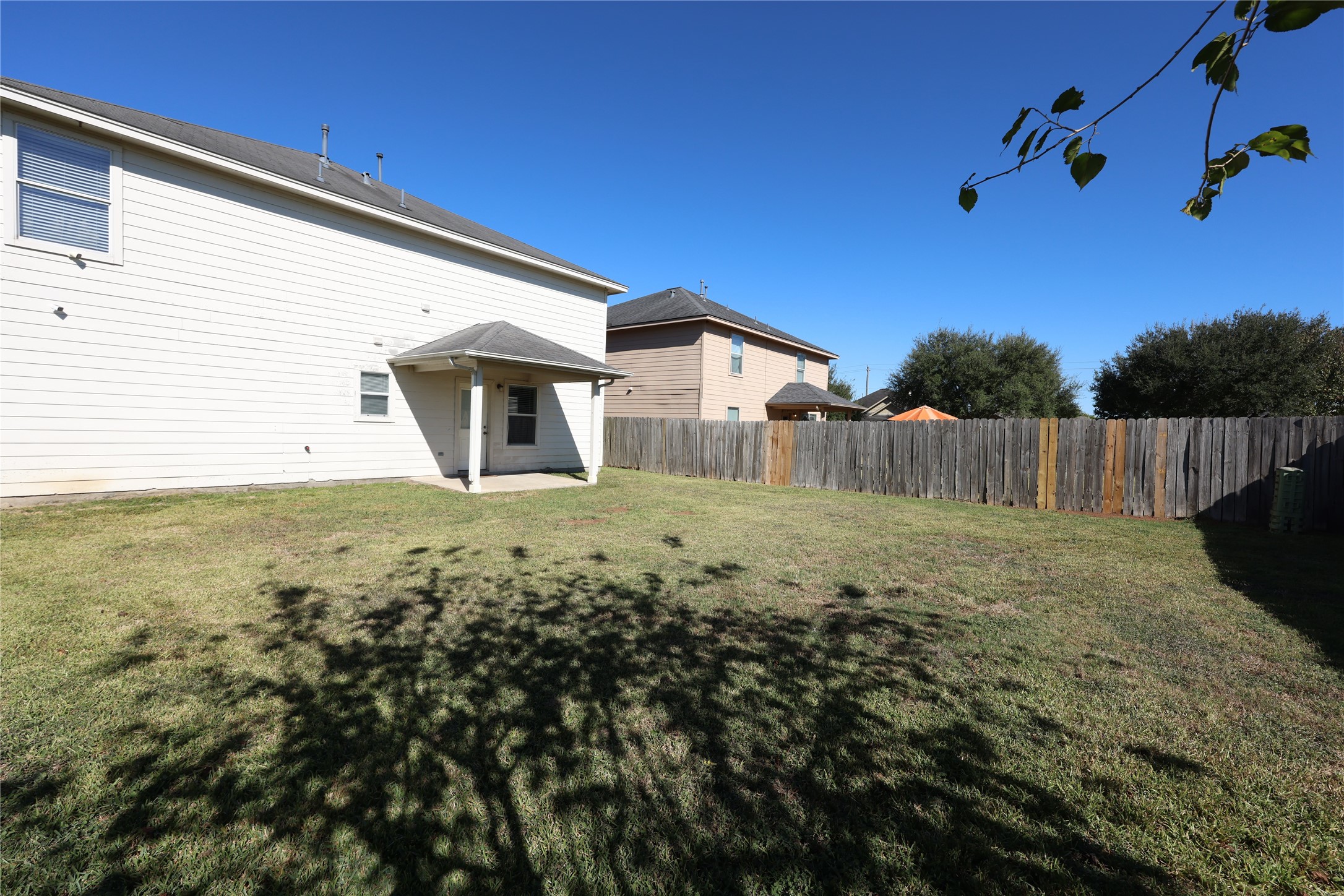 1007 Harrisburg Court Rosenberg, TX 77471 - Photo 7 of 24 a view of a backyard