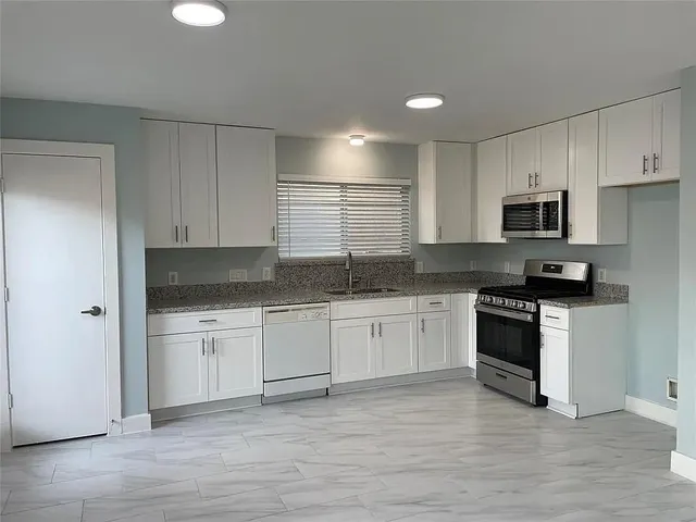 $1,790 | 6310 Hall Pond Court, Katy, TX 77449