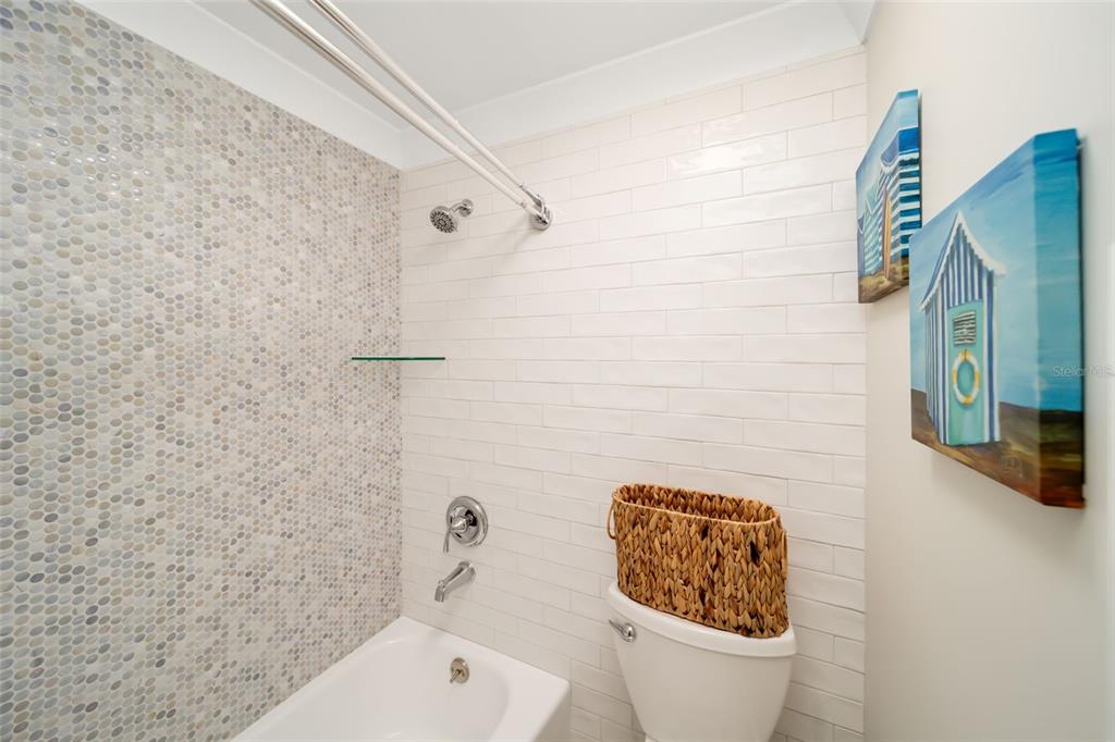 546 Spanish Drive South Longboat Key, FL 34228 - Photo 28 of 57