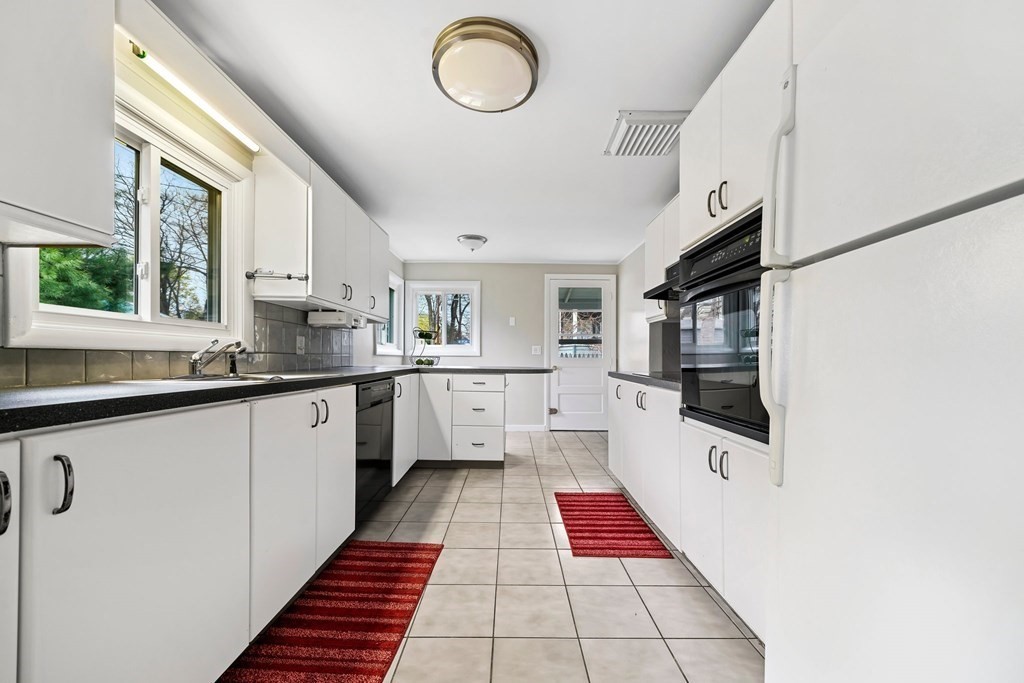 15 Royce Road Framingham, MA 01701 - Photo 8 of 25 Gallery Image 8