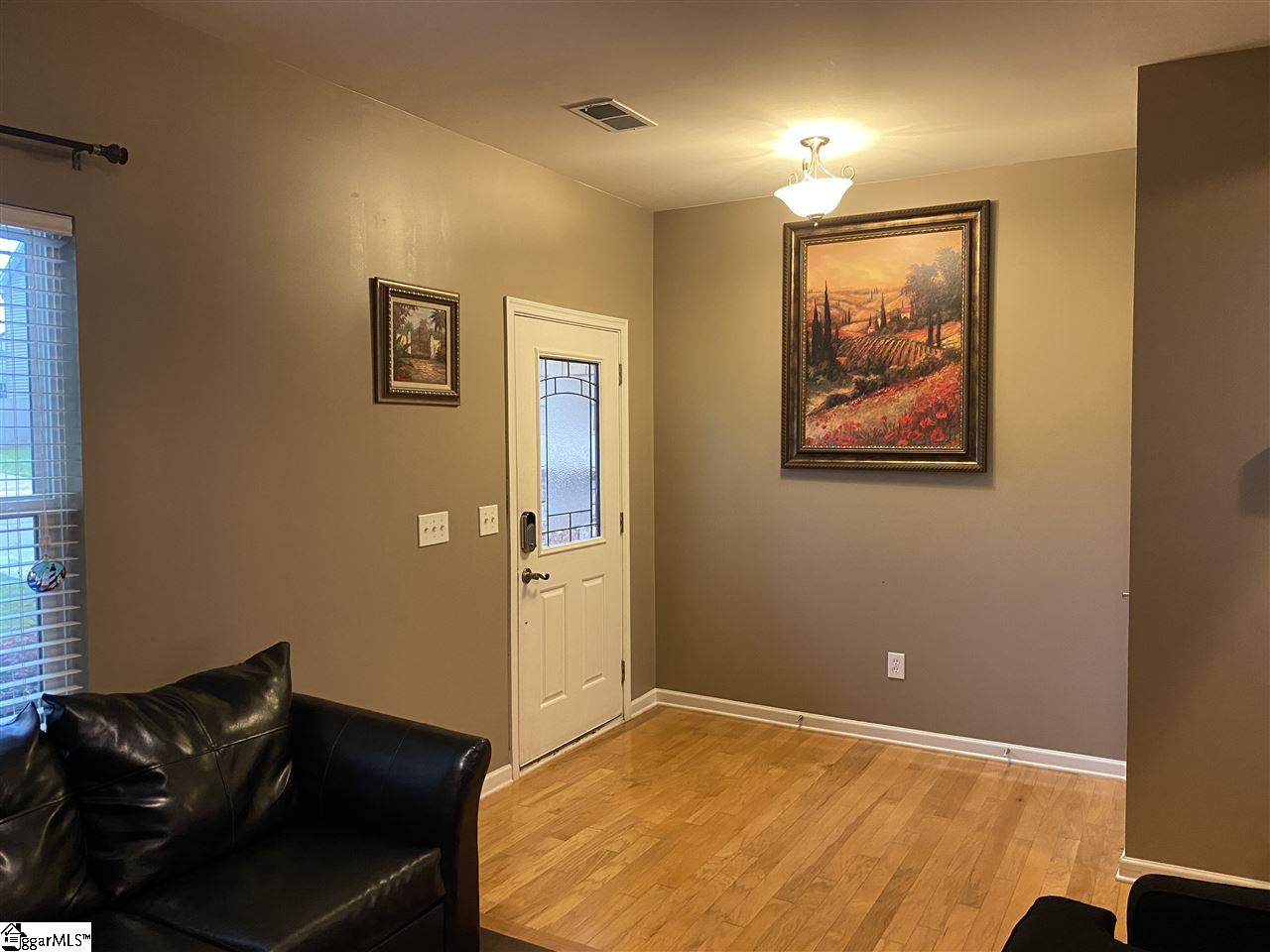 242 Bridgeport Road Boiling Springs, SC 29316 - Photo 4 of 30 Gallery Image 4