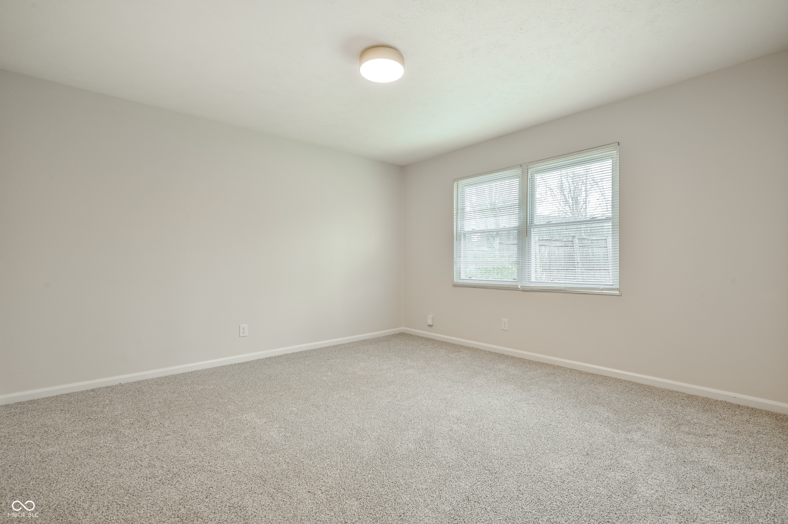 4359 Wexford Road Indianapolis, IN 46226 - Photo 19 of 28 Gallery Image 19