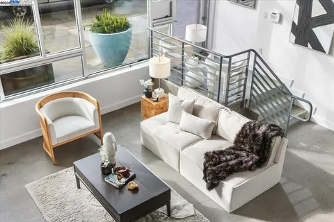 $449,000 | 226 2nd Street, Oakland, CA 94607