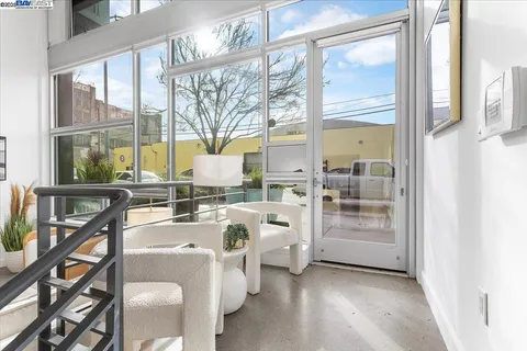 $449,000 | 226 2nd Street, Oakland, CA 94607