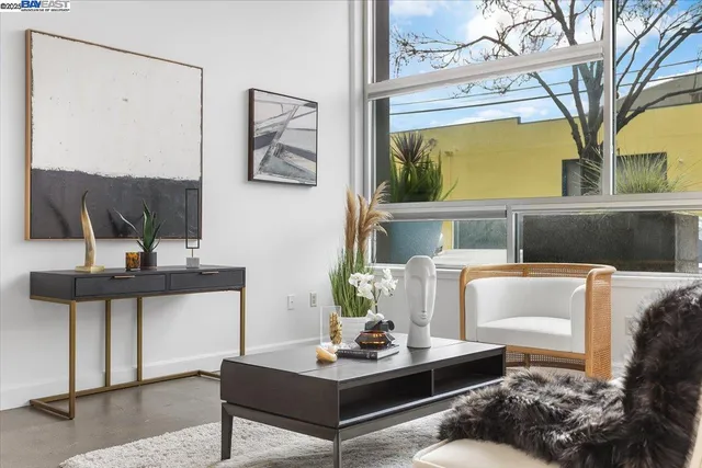 $449,000 | 226 2nd Street, Oakland, CA 94607