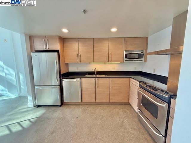226 2nd Street Oakland, CA 94607 - Photo 3 of 4
