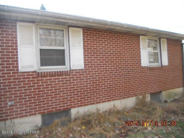 6028 Snyders Church Road Bath, PA 18014 - Photo 4 of 15 side