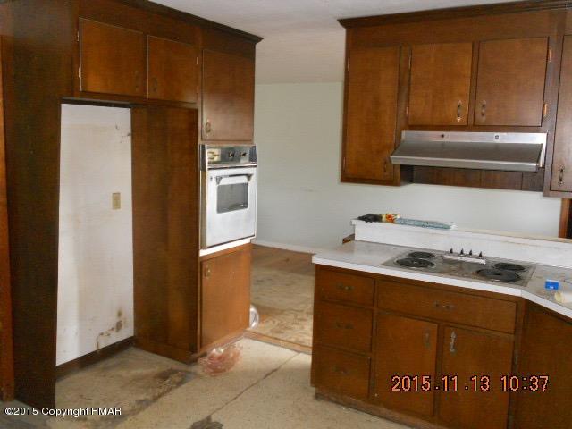 6028 Snyders Church Road Bath, PA 18014 - Photo 7 of 15 DSCN3024
