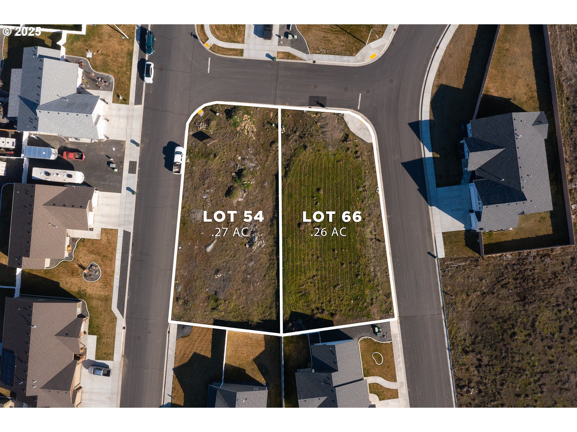 a picture of a door of the house