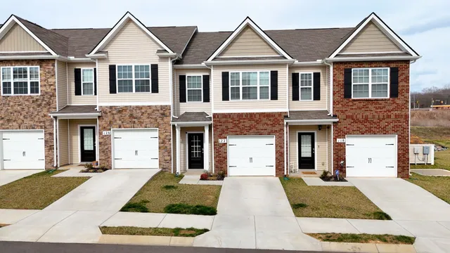 $260,000 | 122 Champions Lane, Ashland City, TN 37015