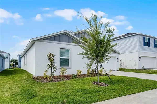 $2,050 | 1993 Sarah Street, Lake Wales, FL 33859