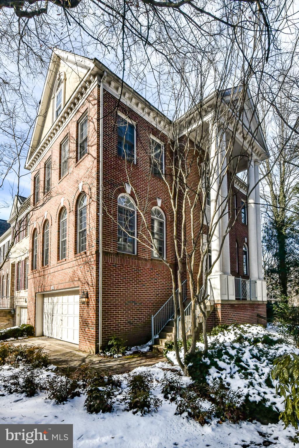 126 Rees Place Falls Church, VA 22046 - Photo 2 of 52